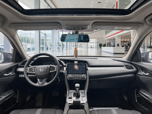 รถยนต์<span class=keywords><strong>มือ</strong></span><span class=keywords><strong>สอง</strong></span> Honda <span class=keywords><strong>Civic</strong></span> 180TURBO 1.0T CVT ปี <span class=keywords><strong>2016</strong></span> เครื่องยนต์เบนซิน แบบซีดาน พวงมาลัยซ้าย 5 ที่นั่ง มีซันรูฟ สำหรับส่งออก - Product Image 4