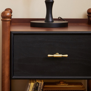 Mesita <span class=keywords><strong>de</strong></span> <span class=keywords><strong>noche</strong></span> <span class=keywords><strong>de</strong></span> madera maciza Retro francesa dormitorio Mini mesa lateral estrecha cabeza <span class=keywords><strong>de</strong></span> cama multifuncional móvil pequeña sala <span class=keywords><strong>de</strong></span> estar lateral - Product Image 4