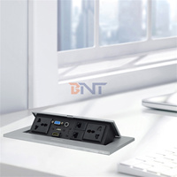 Solución de Energía Eficiente, Enchufe de Mesa IP44 con 2 Tomas de Corriente, Puertos USB A y C para Datos Cat6, Diseño Emergente, 10A, Uso Comercial