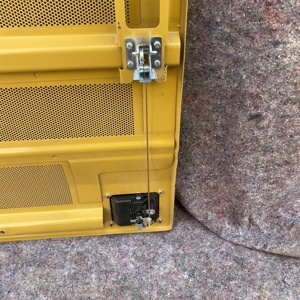 Panneau de couverture de compartiment de radiateur en acier, vente en gros d'usine, compatible avec les marques Caterpillar, pour porte latérale d'excavatrice CAT 336GC - Product Image 3