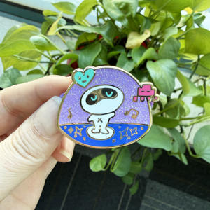 Épingles en émail personnalisées Felton, mignonnes, plaquées or, en métal, avec paillettes, épingles en émail dur pour la décoration - Product Image 1