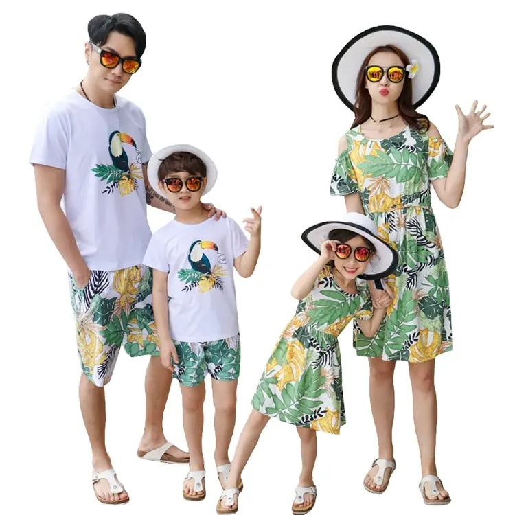 Printed Holiday Fashion Dress Women Casual Clothes Men Casual beach wear For Family