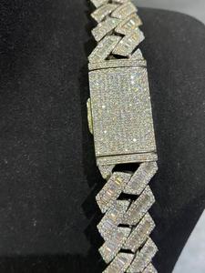 Cadena de eslabones unisex de 18 mm, estilo hip-hop, popular, con moissanita VVS, chapada en oro de 22k sobre plata de ley - Product Image 3