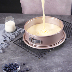 Chefmade WK10014 Ustensiles de cuisson en acier au carbone de 10 pouces Moule à gâteau au fromage antiadhésif Moule à gâteau rond à ressort étanche - Product Image 3