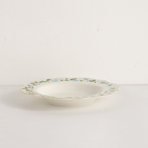 Services à vaisselle en porcelaine fine de style européen haut de gamme, 4 pièces avec finition dorée en relief, compatibles lave-vaisselle et micro-ondes, boîte cadeau incluse - Product Image 4