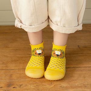 Chaussettes antidérapantes en caoutchouc pour bébé, avec semelles aquatiques et coussinets <span class=keywords><strong>de</strong></span> maintien, chaussettes-chaussures pour la marche - Product Image 4