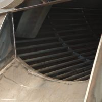 Industriële kleine schaal palmolie machine, verwarmde palmvruchten pulp separator en kernvezel verwijderingsmachine voor olieperslijn