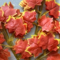 Feuilles d'érable artificielles, décoration d'automne réaliste, feuilles d'automne pour la maison, mariage, fête, hôtel, restaurant, décoration murale