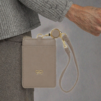 [Gisele] Étui porte-cartes et porte-billets rétractable double face en cuir pour femme avec sangle à nœud, porte-carte d'identité, fabriqué en Chine