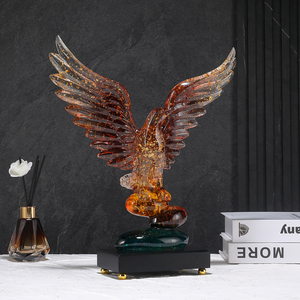 Статуэтка орла из смолы «Великая амбиция»: художественная роспись аэрографом, декор для дома, гостиной, прихожей, ТВ-тумбы, кабинета, офиса, предмет искусства и ремесла - Product Image 6