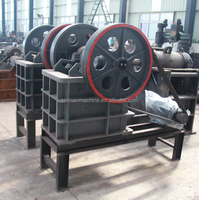 Concasseur à mâchoires compact PE-150*250 à moteur diesel avec pompe et boîte de vitesses, mini concasseur de roche pour excavatrice, Chine