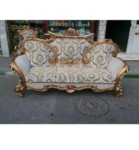 Canapé trois places Royal Living Room en teck, assise luxueuse et rembourrée, pour la décoration intérieure - Product Image 1