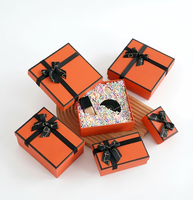 Lot de boîtes cadeaux rigides en bois écologiques multi-tailles, couleur orange, avec ruban imprimé personnalisé, pour les fêtes