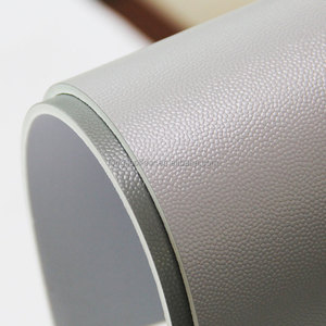 أرضيات تجارية من البي في سي متعددة الطبقات، لفائف فينيل طبية صينية مقاومة للماء ذات سطح عادي ولاصق - Product Image 2