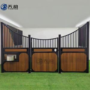 Écurie préfabriquée durable <span class=keywords><strong>de</strong></span> luxe <span class=keywords><strong>de</strong></span> style européen avec remplissage en bambou et panneaux galvanisés, pour chevaux d'extérieur avec toit - Product Image 3