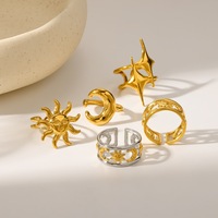 Nouvelle bague en acier inoxydable Star Moon plaquée or 18 carats, style classique, polyvalente, élégante, avec accents de zircon, peut être portée avec d'autres bagues