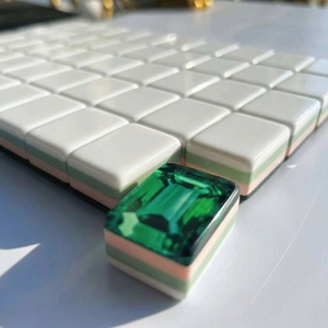 Set di Tessere da Mahjong Americano in Acrilico Effetto Legno a Quattro Strati, Leggero e Resistente allo Sbiadimento, per Divertimento Familiare e Giochi da Viaggio - Product Image 3