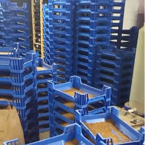 Boîte d'élevage d'insectes utilisée pour les vers de farine, les mouches soldats noires (BSF), les vers de buffle, les grillons et les mouches - Product Image 1