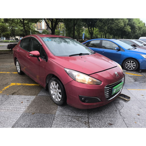 Voiture d'occasion Guazi <span class=keywords><strong>Peugeot</strong></span> <span class=keywords><strong>308</strong></span> <span class=keywords><strong>2014</strong></span> Édition Enjoy Classique 1.6L MT Modèle YouShang Livraison à temps gagné Berline manuelle 1.6L Conduite à gauche - Product Image 3