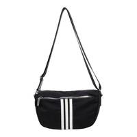 Nouveau Sac Décontracté en Nylon Polyvalent et Élégant ; Sac à Main Chic Style Dumpling Grande Capacité Tendance Urbaine Été 2026