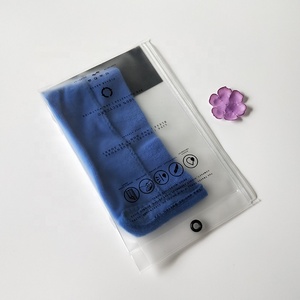 Tùy Chỉnh Thực Hiện Khăn Gói Kệ Hiển Thị Vinyl Lỗ Rõ Ràng Túi Nhựa Pvc Móc Áo Túi Pvc Đóng Gói Túi Với Móc Áo Nhựa - Product Image 4