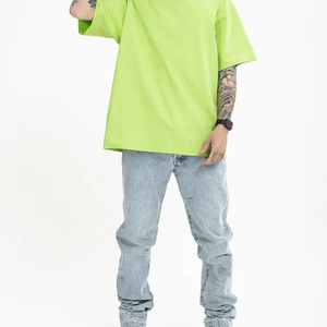 Camiseta de Cuello Redondo para Hombre, de Alta Calidad, en Poliéster/Algodón Grueso, Corte Regular, Color Personalizado, Logotipo Personalizado, Secado Rápido, en Oferta - Product Image 2