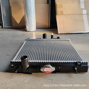 Radiateur Liaocheng Yongjin K7561-85210 pour excavatrice Kubota RTV900, échangeur de chaleur tubulaire, système de refroidissement indirect - Product Image 3