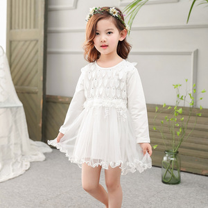 Vestido Infantil Pakistaní de Alta Calidad con Diseño de Encaje Floral y Estilo Princesa - Product Image 4