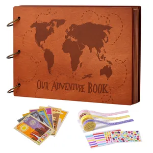 アニバーサリーフォトアルバム、3D木製カバー付きアドベンチャーブックスクラップブック、世界地図デザイン、11.6x7.5インチ、60ページ