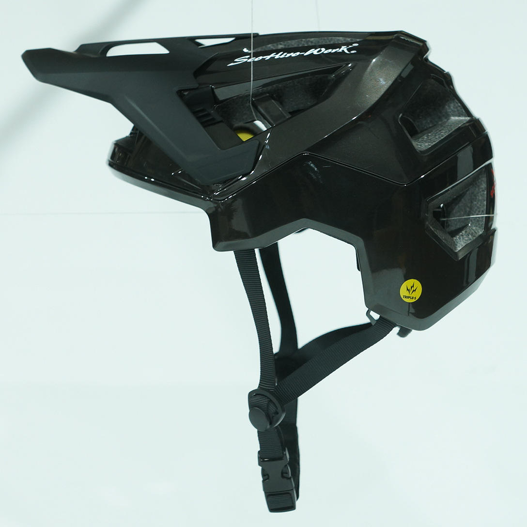 Metallic Titanium Color