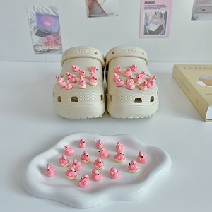 Niedliche 3D Rosa Flamingo Schuh-Charms DIY Harz-Tier-Schuhdekorationen Luxus-Clog-Accessoires für Damen Mädchen Sandalen-Ornamente - Product Image 4