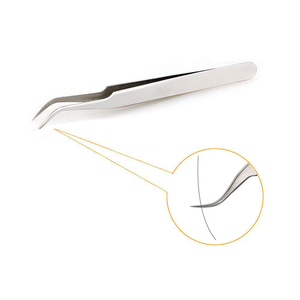 Pince à épiler pour cils de qualité supérieure en acier inoxydable, à pointe fine, antistatique, durable, avec poignées antidérapantes en fibres. - Product Image 2