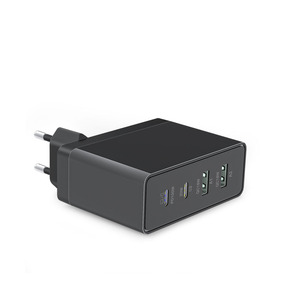 Chargeur rapide magnétique GaN 140W, adaptateur de voyage universel ignifuge avec 2 ports C + 2 ports A pour téléphones mobiles dans le monde entier - Product Image 4