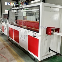 Ligne de production de machine d'extrusion de profilés de fenêtres et de portes en PVC UPVC, machine à double vis conique pour la construction