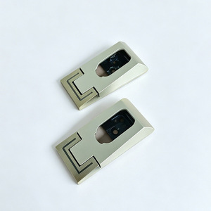 Barra colgante inteligente con sensor de movimiento LED para colgar ropa, con luces, suspendida en el lateral del armario - Product Image 2