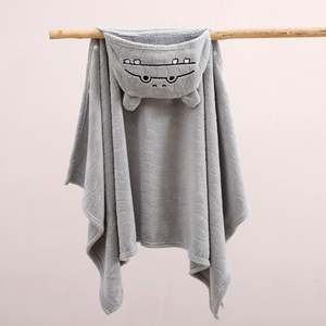 Vente chaude, directement de l'usine, poncho en velours pour bébé, serviette de bain à capuche en forme d'animal - Product Image 3