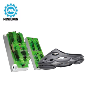 Moules pour claquettes aquatiques et sandales de plage d'été, style nuage de mousse, design Yezzy personnalisé, pour femmes et hommes, vente en gros et dropshipping - Product Image 2