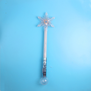 Nuovo modello LED lampeggiante fiocco <span class=keywords><strong>di</strong></span> neve stick illumina la bacchetta del fiocco <span class=keywords><strong>di</strong></span> neve per il bastone dell'amore <span class=keywords><strong>di</strong></span> natale bastone a stella a cinque punte - Product Image 3