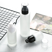 Farbe anpassen 20ml 30ml 40ml 50ml 60ml 80ml 100ml Großhandel Frosted Skin Care Serum Toner Lotion Flache runde Pump Glasflasche