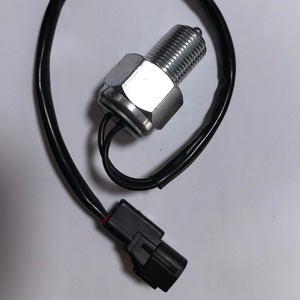 Interruptor de luz de marcha atrás Mitsubishi MK487783 12V para reparación de coches, acero al manganeso - Product Image 2