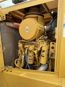 รถดันดินตีนตะขาบ Caterpillar D8T มือสองสำหรับขาย พร้อมเครื่องยนต์ขนาดใหญ่และชุดเกียร์เป็นส่วนประกอบหลัก - Product Image 3