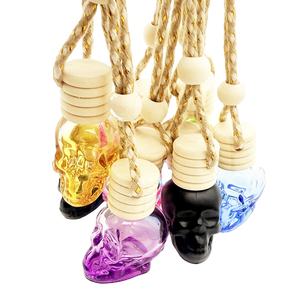 Bouteille de parfum pour voiture, diffuseur d'air frais, bouteille vide de 8 ml, tête de mort individuelle, pendentif de parfum - Product Image 1