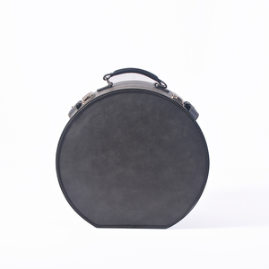 Maleta <span class=keywords><strong>de</strong></span> <span class=keywords><strong>Viaje</strong></span> Pequeña Vintage Personalizada Inspirada en Material PU para Cajas <span class=keywords><strong>de</strong></span> Sombreros <span class=keywords><strong>de</strong></span> Flores, <span class=keywords><strong>Maletas</strong></span> <span class=keywords><strong>de</strong></span> Regalo Inspiradas - Product Image 3
