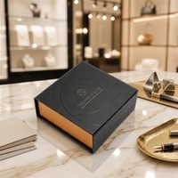 Boîte cadeau en papier magnétique avec logo personnalisé, boîte d'emballage rigide, boîte à courrier carrée imprimée pour cosmétiques