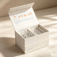 Boîte cadeau rigide pliable de qualité supérieure, couleur nude, pour emballage de sérum et d'ampoules de soin de la peau, avec logo imprimé personnalisé et insert.