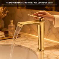 Robinet de lavabo de salle de bain OEM personnalisé en laiton brossé doré, design moderne courbé, mitigeur monocommande eau chaude et froide