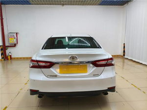 Toyota Camry 2.0G Édition Luxe 2021 |   Première inscription : janvier 2022 |   Blanc |   <span class=keywords><strong>69</strong></span> 600 KM |   Voiture d'occasion reconditionnée professionnellement - Product Image 2