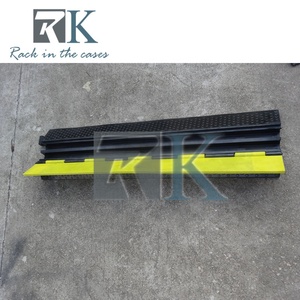 High Quality Cable Ramp Rubber Cable Protector 1 2 3 4 <b>5</b> Channels Cable Protector Safety Cable Ramp for Outdoor - Product Image 5