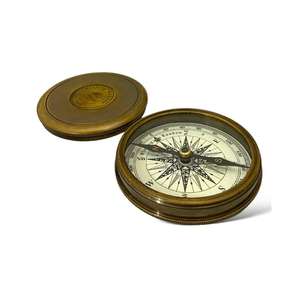 Boussole Poème Élégante, Accessoire de Décoration Nautique pour Bureau, Horloge Artistique Unique pour Étagère de Bureau, Étude, Espace de Travail à Domicile, en Laiton et Verre - Product Image 1