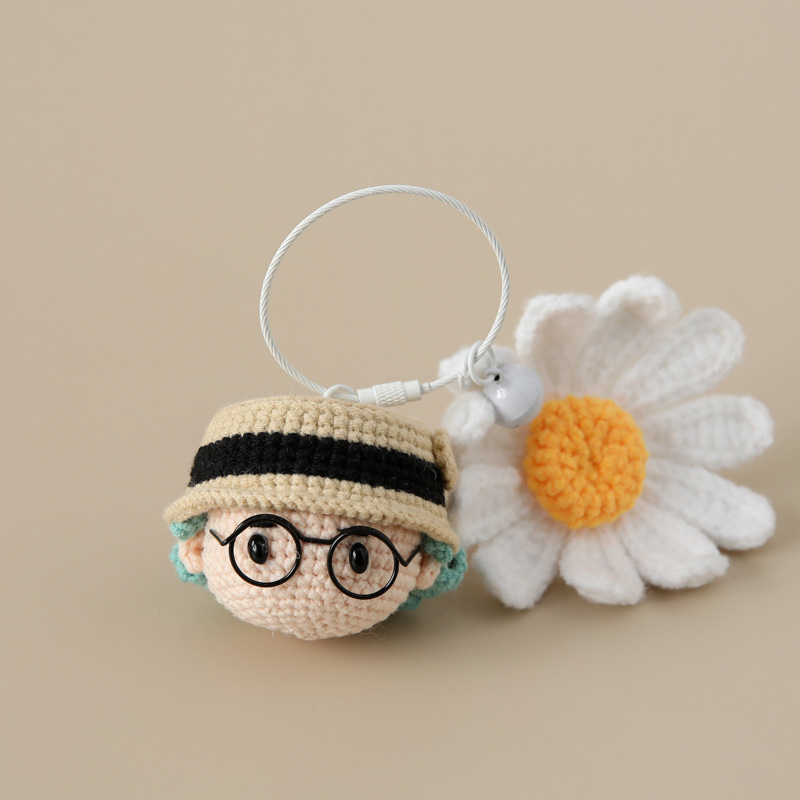 Ciondolo con cappello da uomo margherita